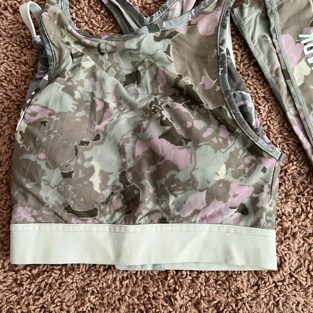 Matching set - Picture 2 of 14